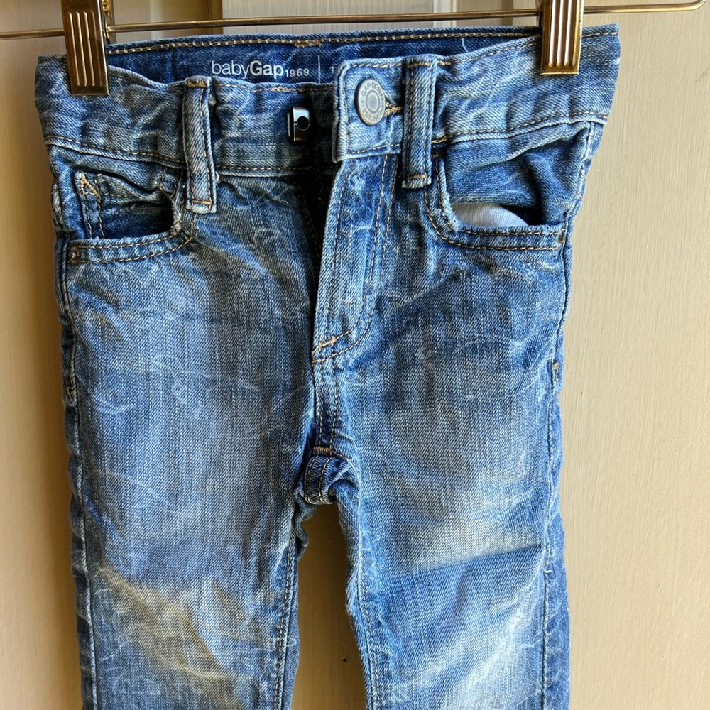 Adorable Baby Gap Dino print blue jeans